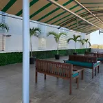 6236 Avenida Del Delfin